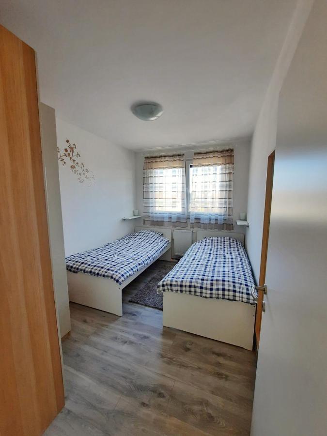 Apartment Mrvica Near The Zagreb Airport Velika Gorica Bagian luar foto