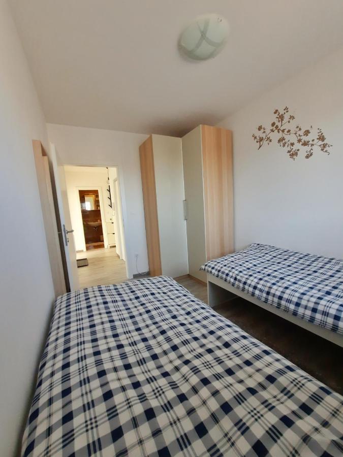 Apartment Mrvica Near The Zagreb Airport Velika Gorica Bagian luar foto